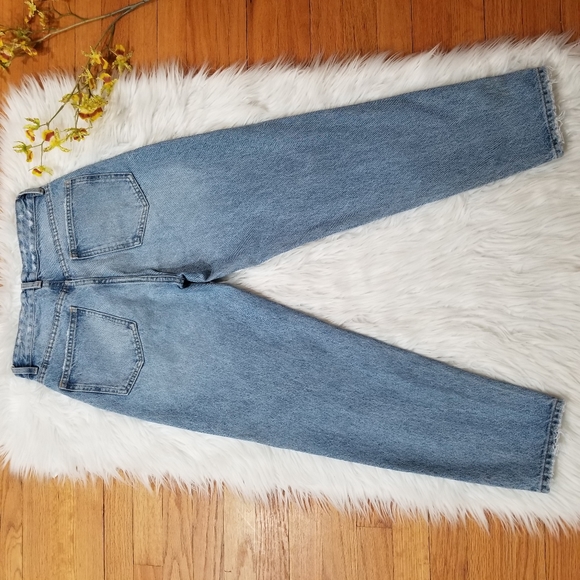 ZARA HI-RISE Distressed Jeans Color Light Blue Wash, SIZE 6.... - Picture 6 of 16